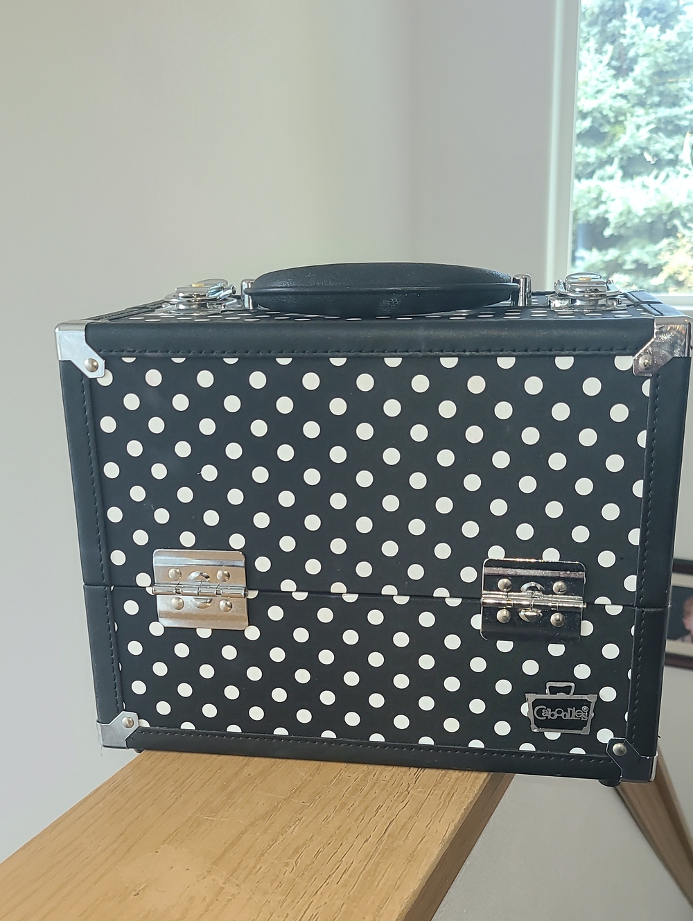 Caboodles 4 Tray Train Case Black and White Polka Dot Makeup Case